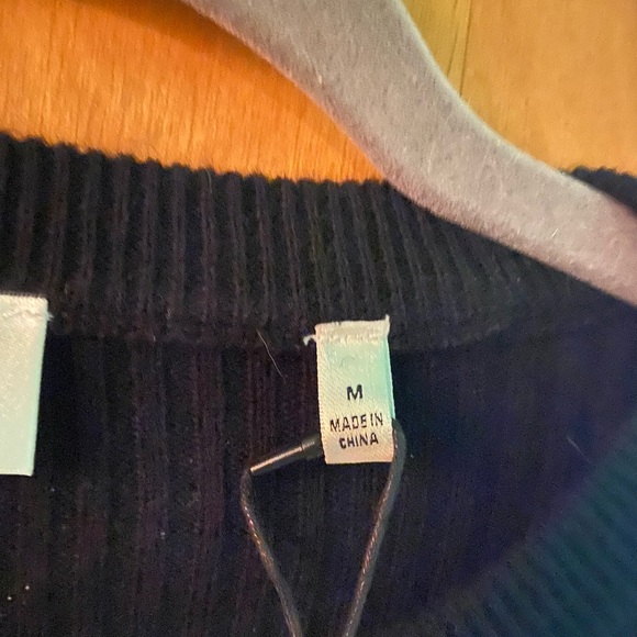 7 For All Mankind Puff Sleeve Rib Sweater Medium BNWT - Picture 5 of 9